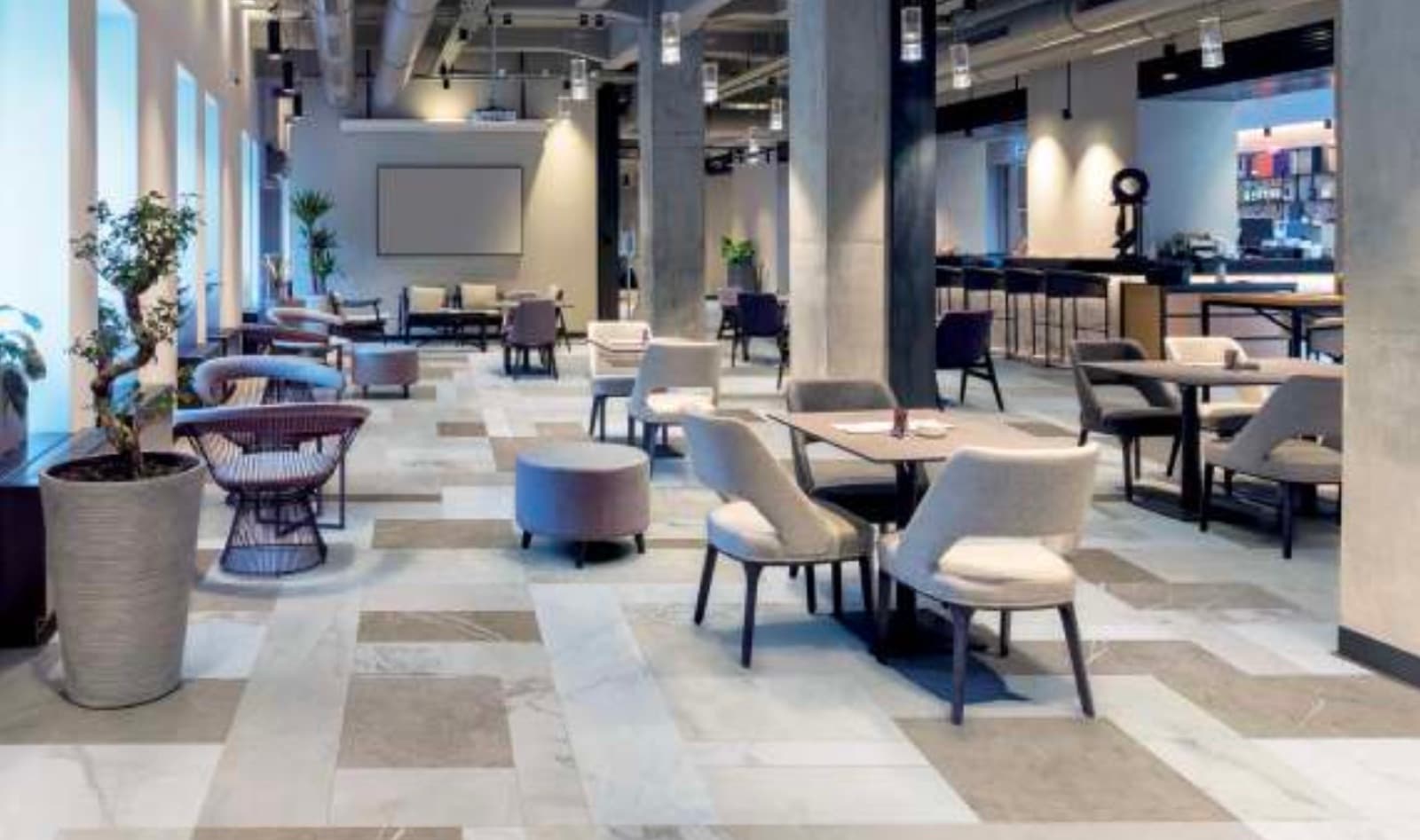 Terras met Aparici Ibiza Marble tegels in wildverband