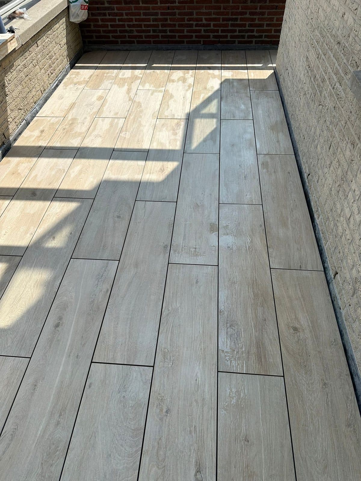 Houtlook balkons Alkmaar Oost, projectfoto