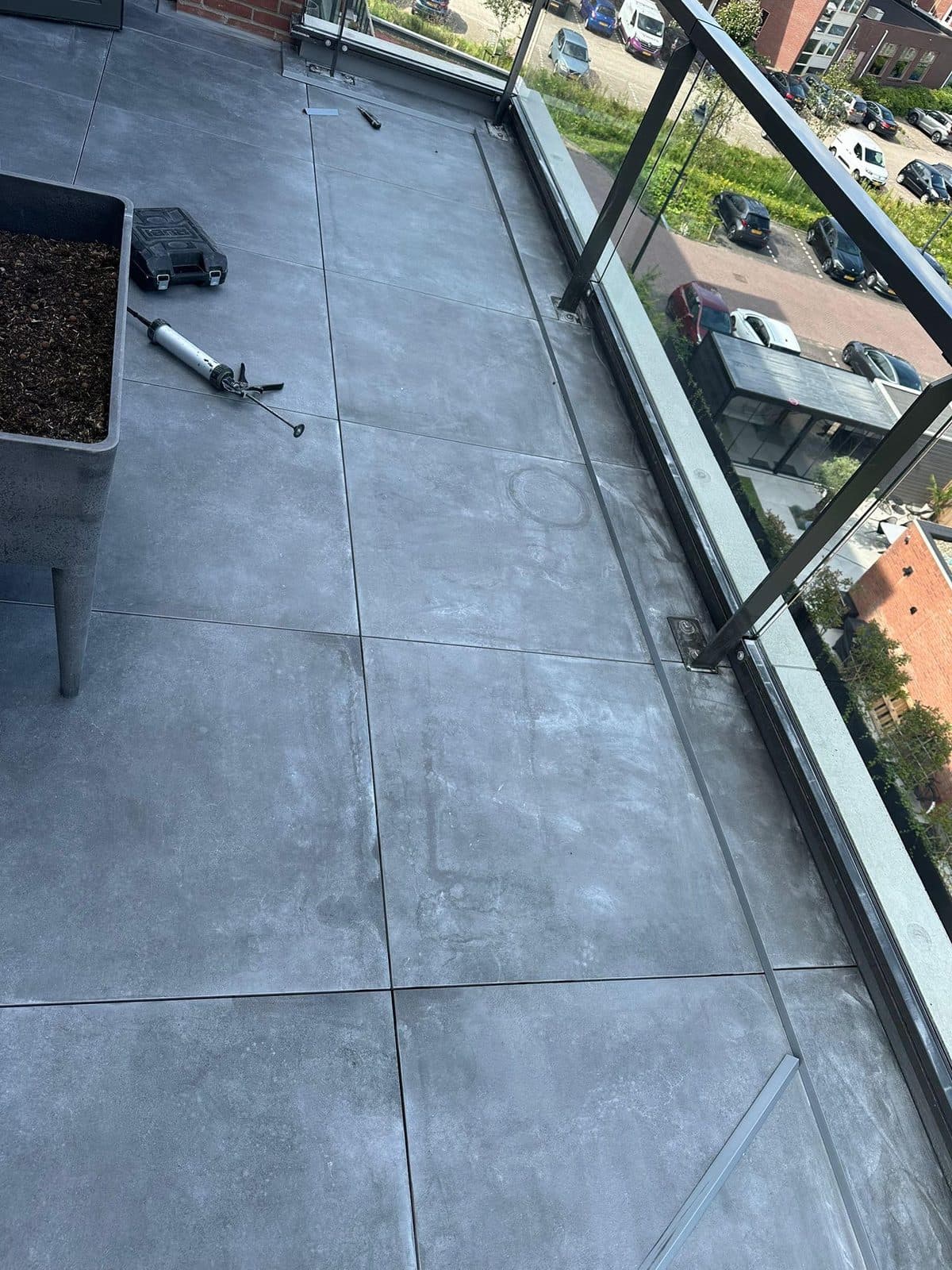 Balkon Badhoevedorp met opstaande rand, projectfoto