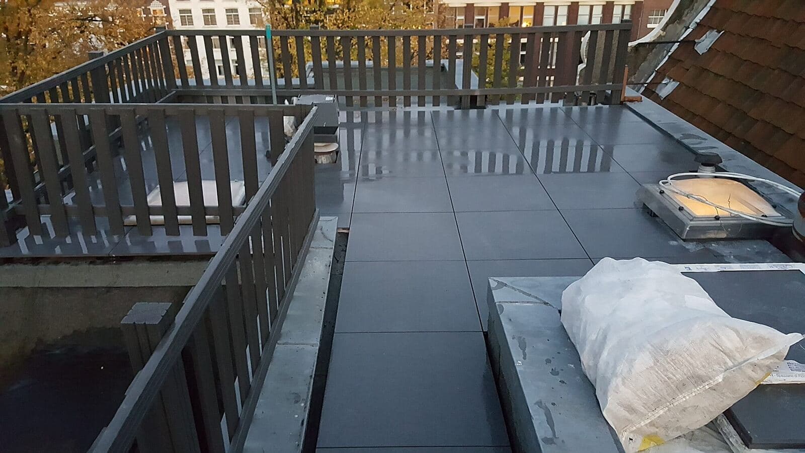 2 cm tegels terras Amsterdam, projectfoto